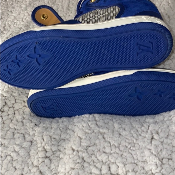 Louis Vuitton sneakers - Picture 2 of 3